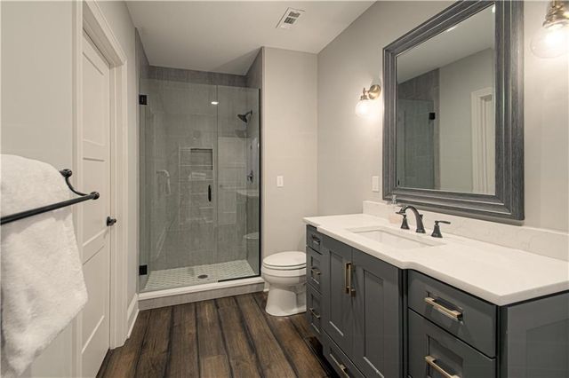 2813 W 91st Street, Leawood, KS 66206