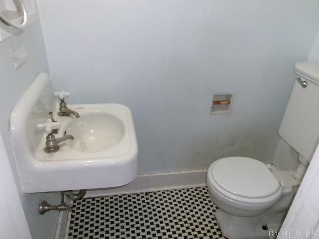 402 W Martin Place, Pine Bluff, AR 71601