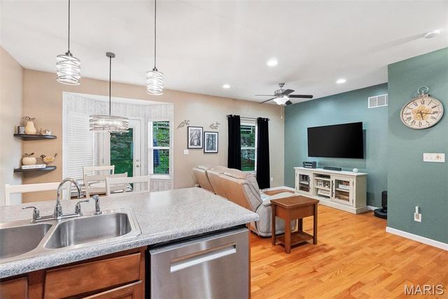 1708 Moss Rock Drive, St Charles, MO 63303