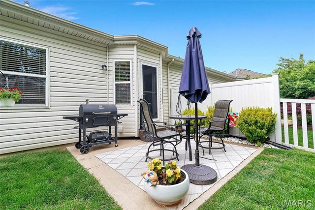 1708 Moss Rock Drive, St Charles, MO 63303