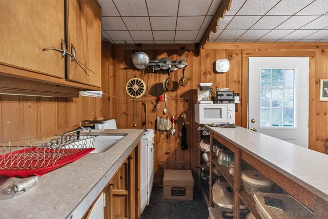 314 Mountain Road, Sharon, NH 03458