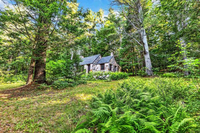 314 Mountain Road, Sharon, NH 03458