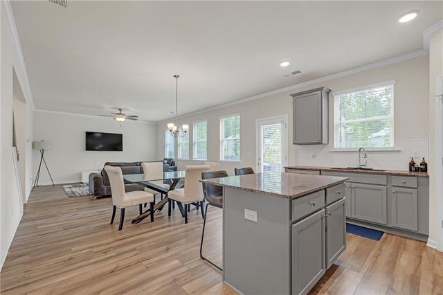 571 Hancock SE Drive, Atlanta, GA 30354