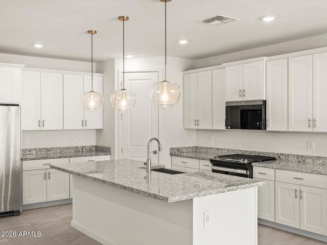 3856 N PATRIOT Way, Florence, AZ 85132