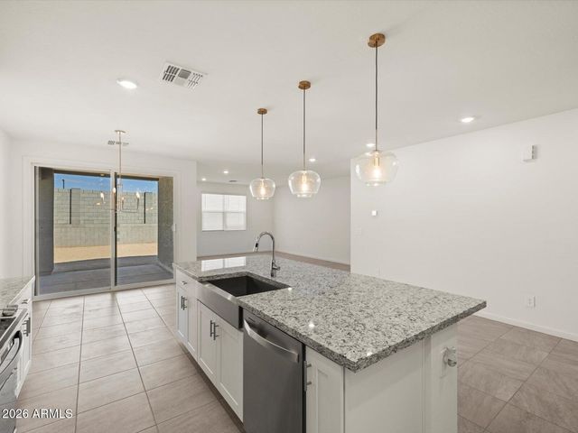 3856 N PATRIOT Way, Florence, AZ 85132