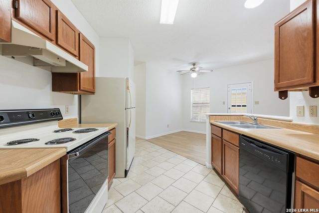 13023 BABBLING BRK, San Antonio, TX 78232