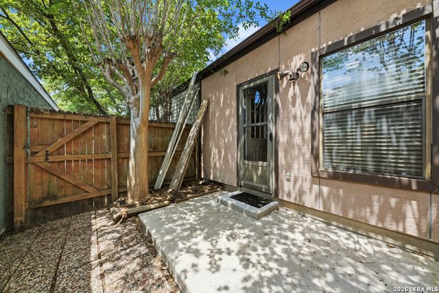 13023 BABBLING BRK, San Antonio, TX 78232