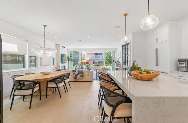 206 Apolena Avenue, Newport Beach, CA 92662