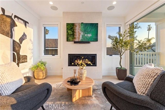 206 Apolena Avenue, Newport Beach, CA 92662