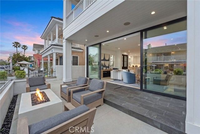 206 Apolena Avenue, Newport Beach, CA 92662