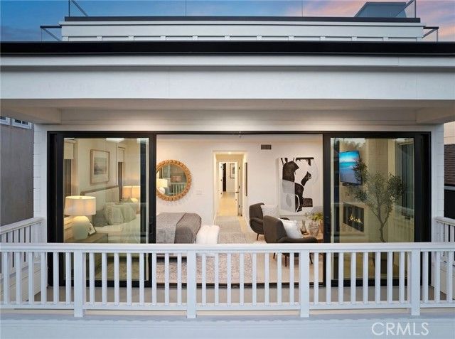 206 Apolena Avenue, Newport Beach, CA 92662