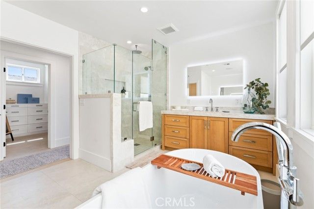 206 Apolena Avenue, Newport Beach, CA 92662