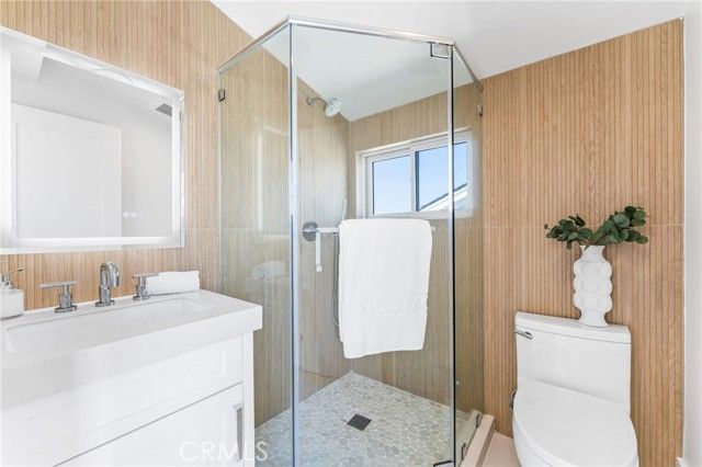 206 Apolena Avenue, Newport Beach, CA 92662