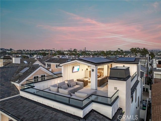 206 Apolena Avenue, Newport Beach, CA 92662