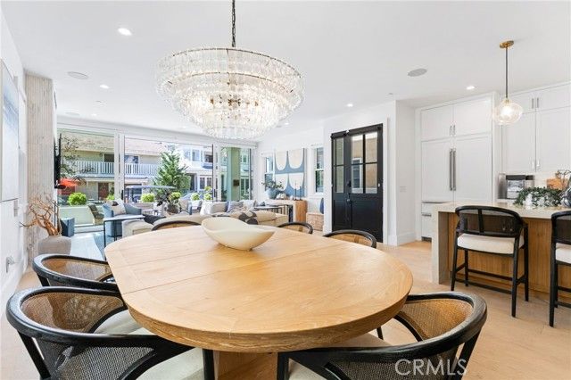 206 Apolena Avenue, Newport Beach, CA 92662