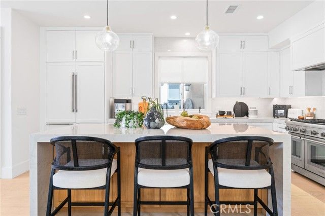 206 Apolena Avenue, Newport Beach, CA 92662