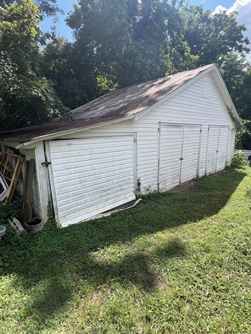 1410 Mill St, Pulaski, TN 38478