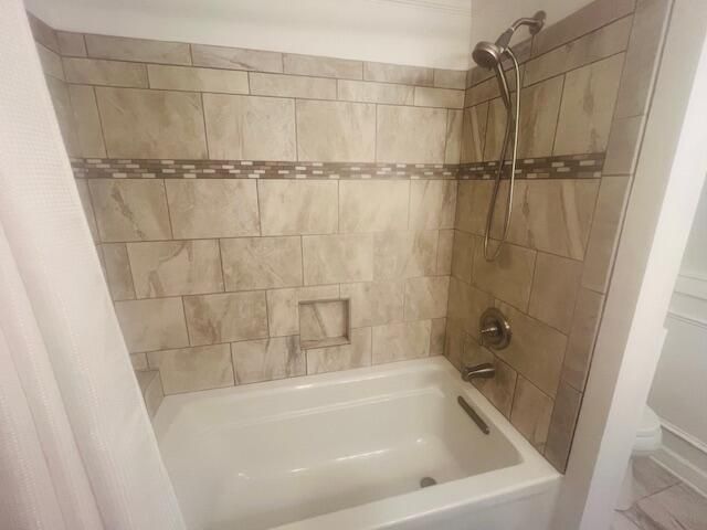 1365 Lilac LN, Salem, VA 24153