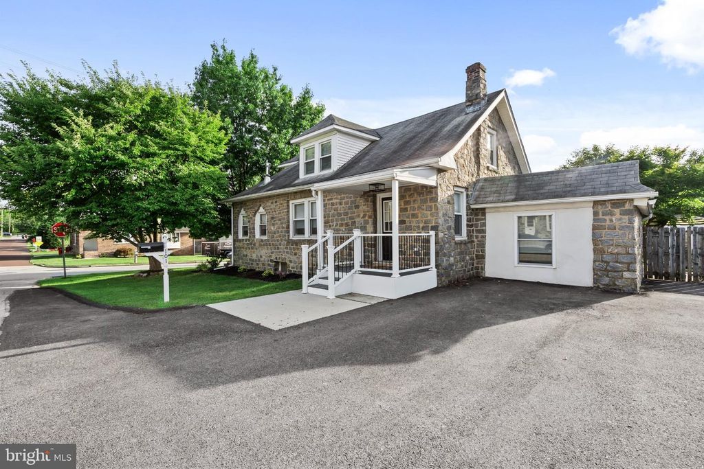 101 SUNNYSIDE AVE, EAGLEVILLE, PA 19403 — photo 5