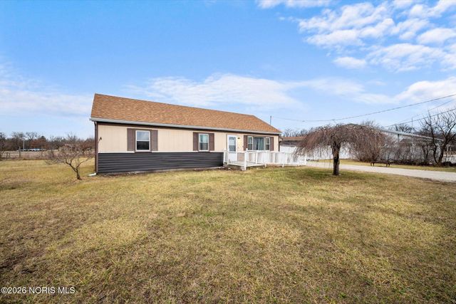 21682 County Road 51, Genoa, OH 43430
