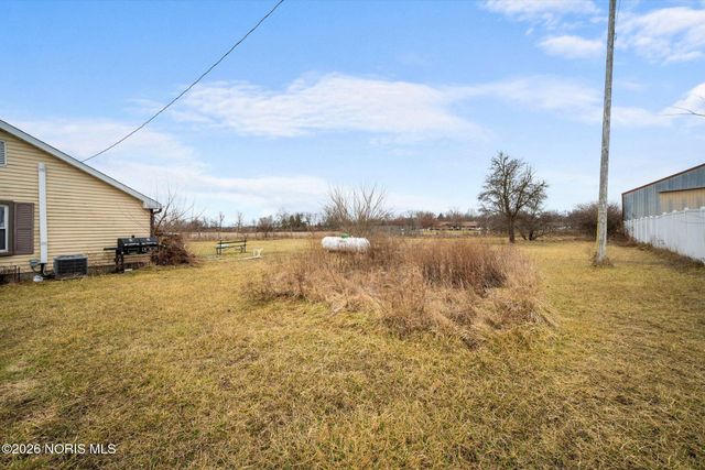 21682 County Road 51, Genoa, OH 43430