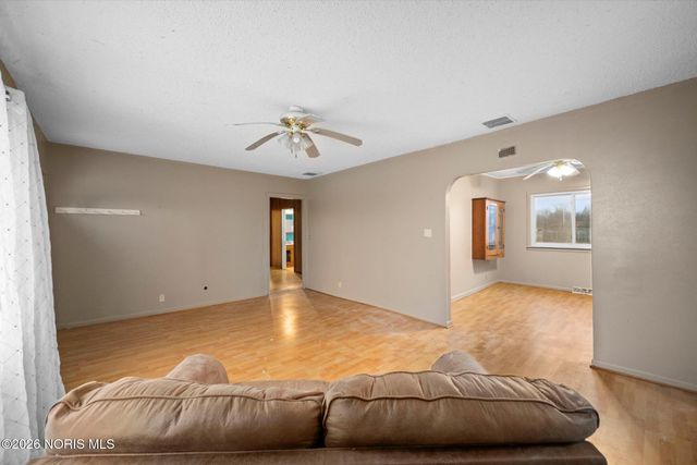 21682 County Road 51, Genoa, OH 43430