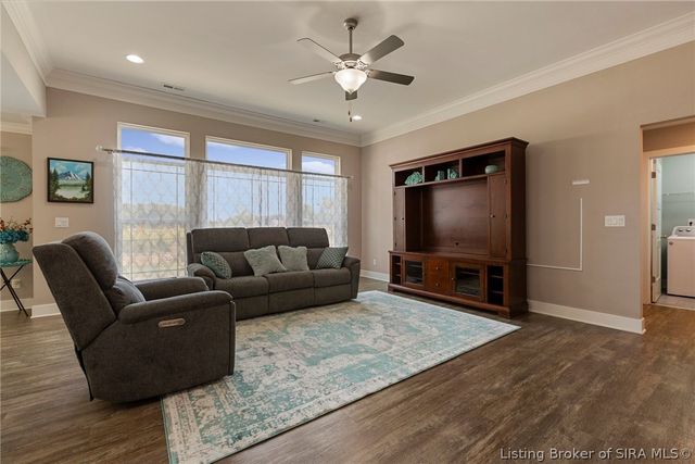 4423 Venice Way, Sellersburg, IN 47172