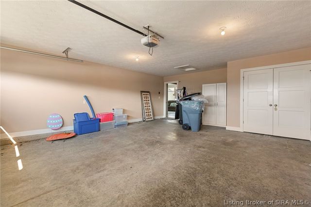 4423 Venice Way, Sellersburg, IN 47172