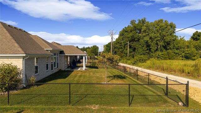 4423 Venice Way, Sellersburg, IN 47172