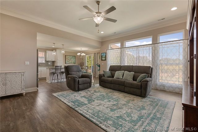 4423 Venice Way, Sellersburg, IN 47172