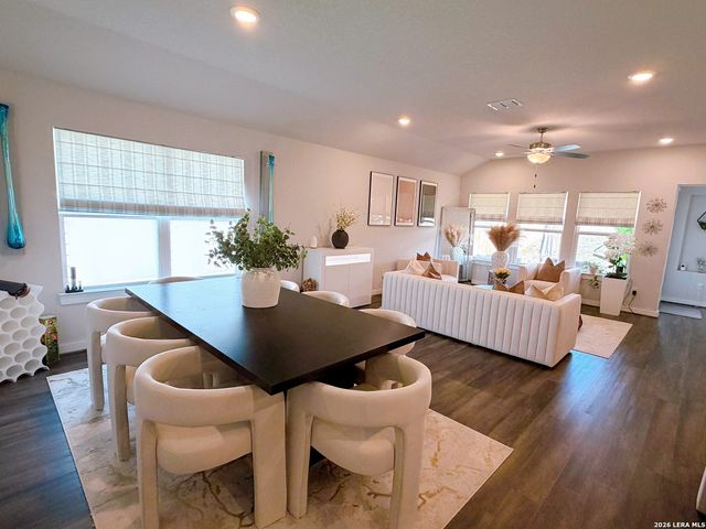 3834 Glenloch, Converse, TX 78109