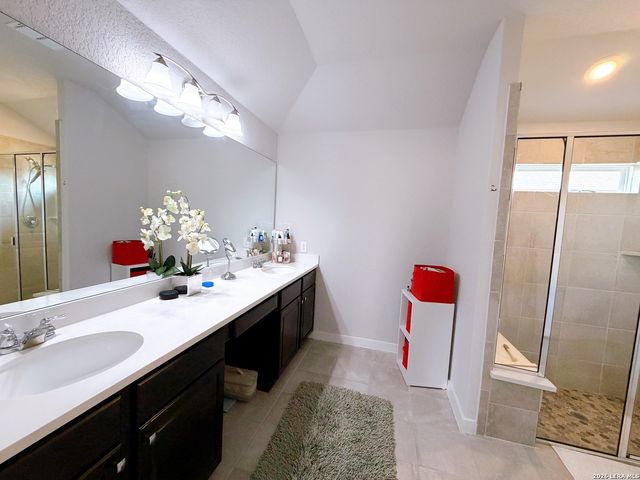 3834 Glenloch, Converse, TX 78109