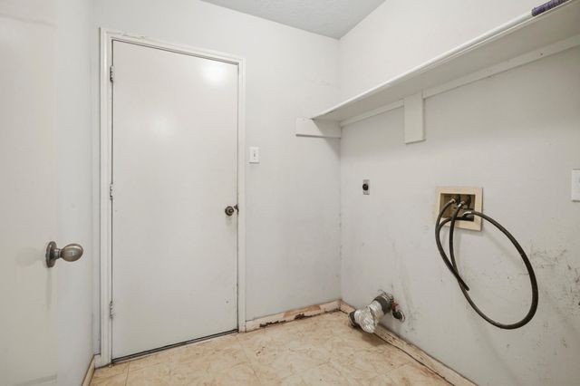 1723 Oak Ridge Drive, Kemah, TX 77565