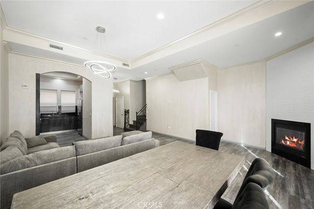 333 Milford Street 106, Glendale, CA 91203