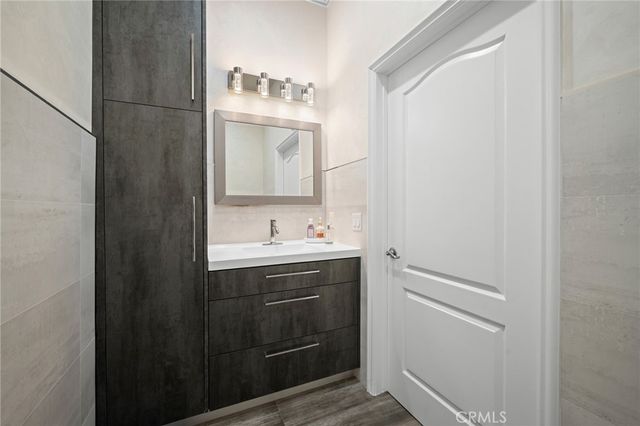 333 Milford Street 106, Glendale, CA 91203