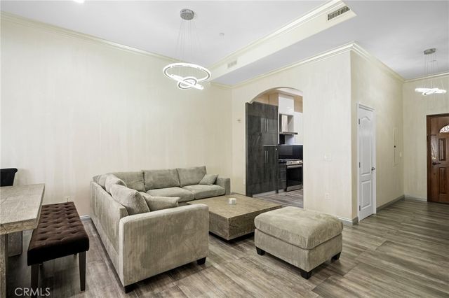 333 Milford Street 106, Glendale, CA 91203