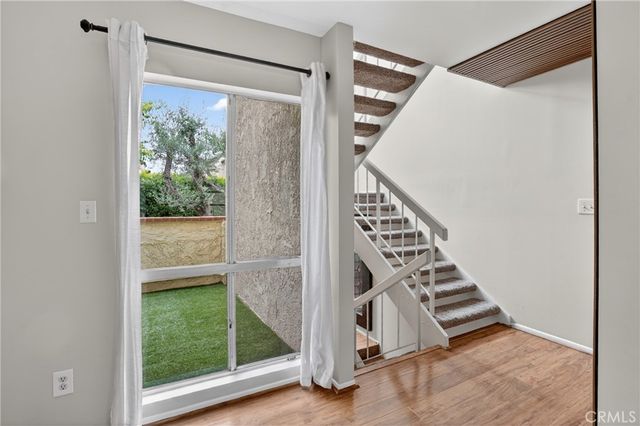 5267 Coldwater Canyon Ave B, Sherman Oaks, CA 91401