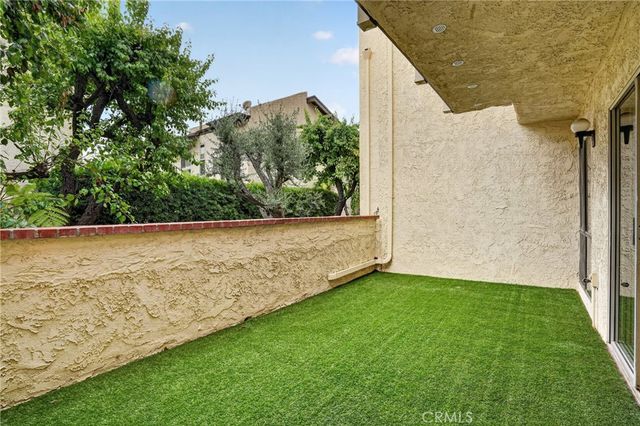 5267 Coldwater Canyon Ave B, Sherman Oaks, CA 91401