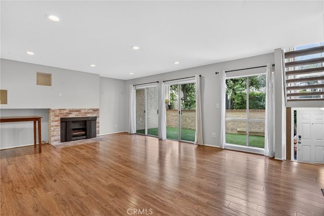 5267 Coldwater Canyon Ave B, Sherman Oaks, CA 91401