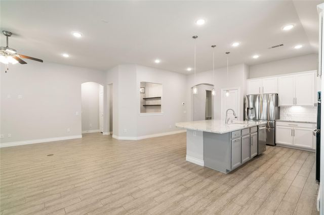67 Pioneer Canyon Place, Tomball, TX 77375