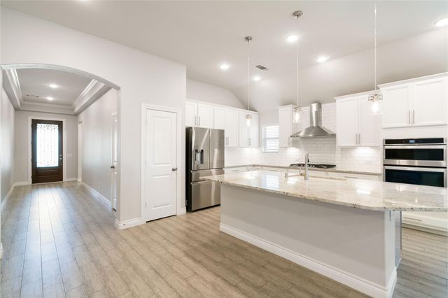 67 Pioneer Canyon Place, Tomball, TX 77375
