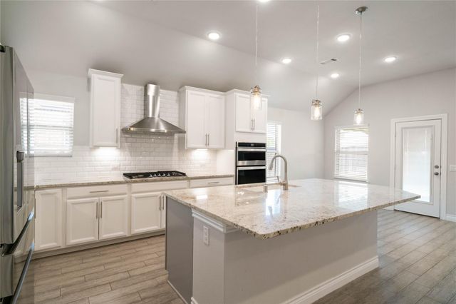 67 Pioneer Canyon Place, Tomball, TX 77375
