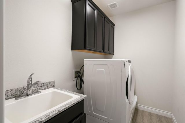 67 Pioneer Canyon Place, Tomball, TX 77375