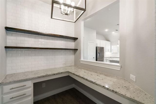 67 Pioneer Canyon Place, Tomball, TX 77375