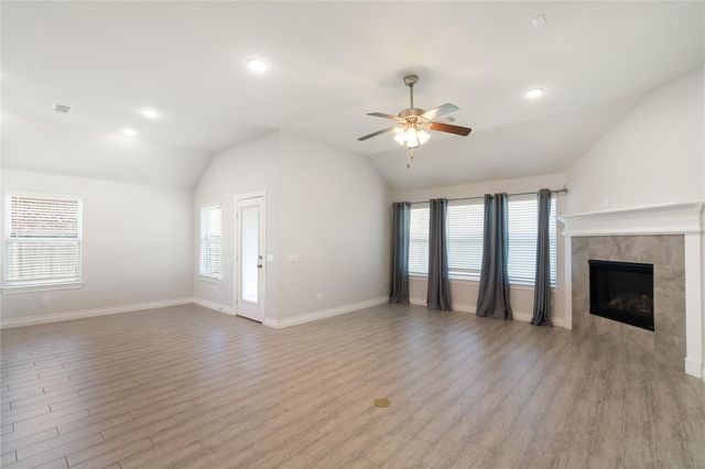 67 Pioneer Canyon Place, Tomball, TX 77375