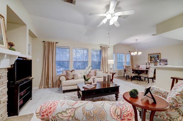 10 Stone Creek Place, The Woodlands, TX 77382