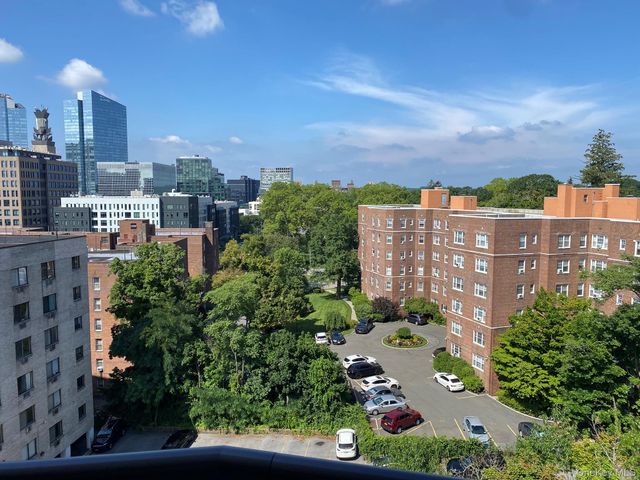 15 Stewart Place 10E, White Plains, NY 10603