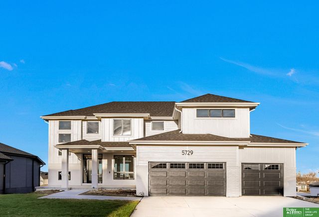 9920 Laramie Street, Papillion, NE 68046