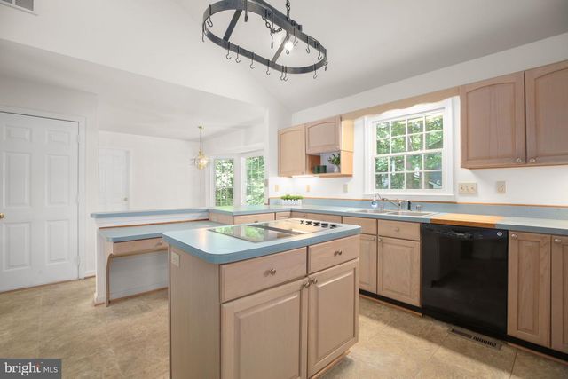 201 GREEN ST, Locust Grove, VA 22508