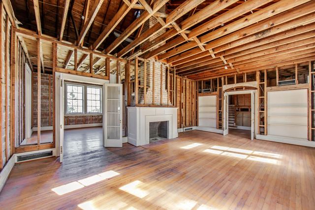 325 Crescent Boulevard, Houma, LA 70360